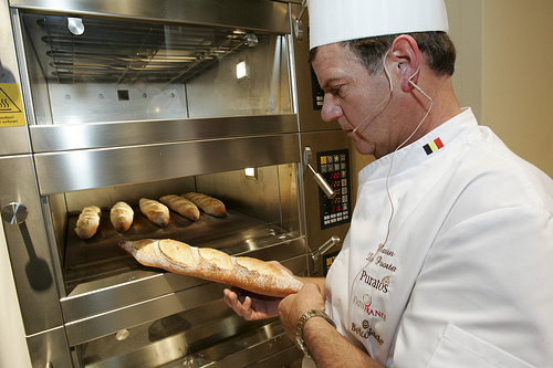 Tips To Buy Baking Equipment